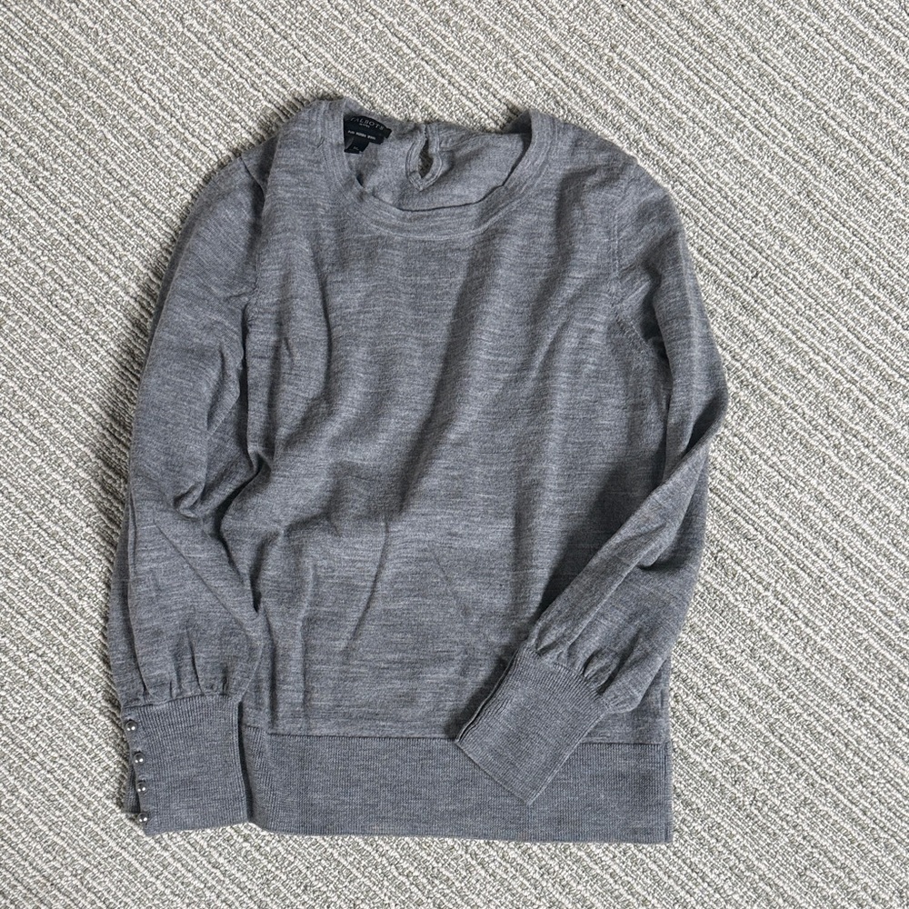 Talbots 100% Marino wool Gray Sweater medium petite